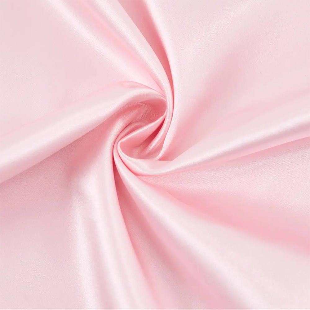 Miękkie i gładkie, solidne satynowe poduszki